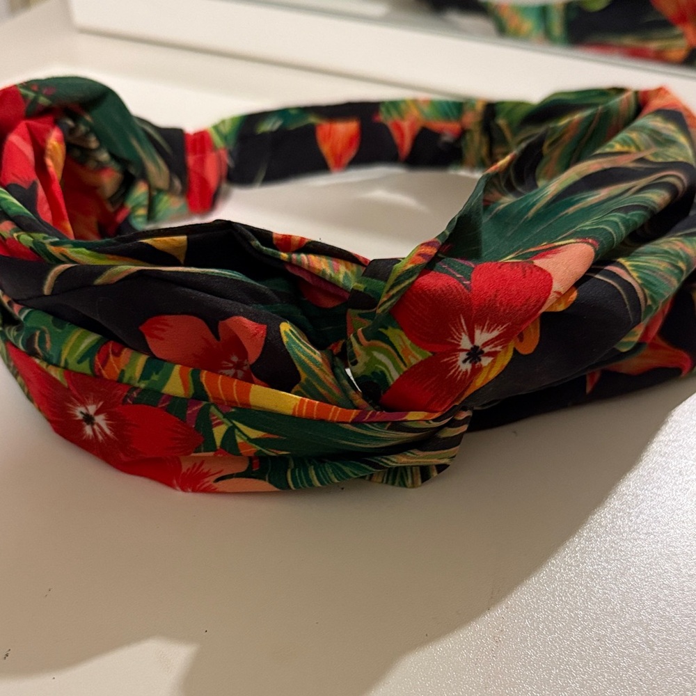 Zara Black and Red Floral Headband